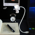 Luminária USB Astronauta Flexível – Luz de Mesa LED para Notebook e Computador