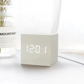 Relógio de Mesa LED Cubo em Madeira – Digital com Display de Temperatura e Data