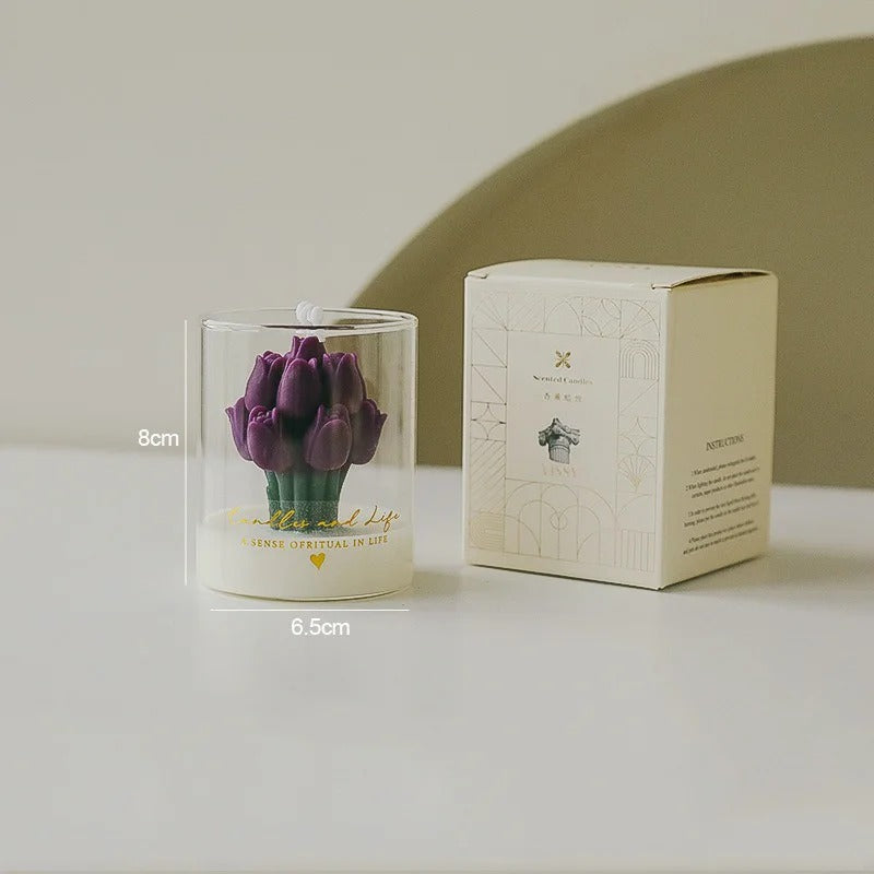 Vela Aromática de Tulipas em Cera de Soja – Buquê Artesanal em Redoma de Vidro