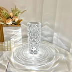 Luminária de Cristal com Padrão de Rosa – Touch USB com Projeção de Luz Diamante