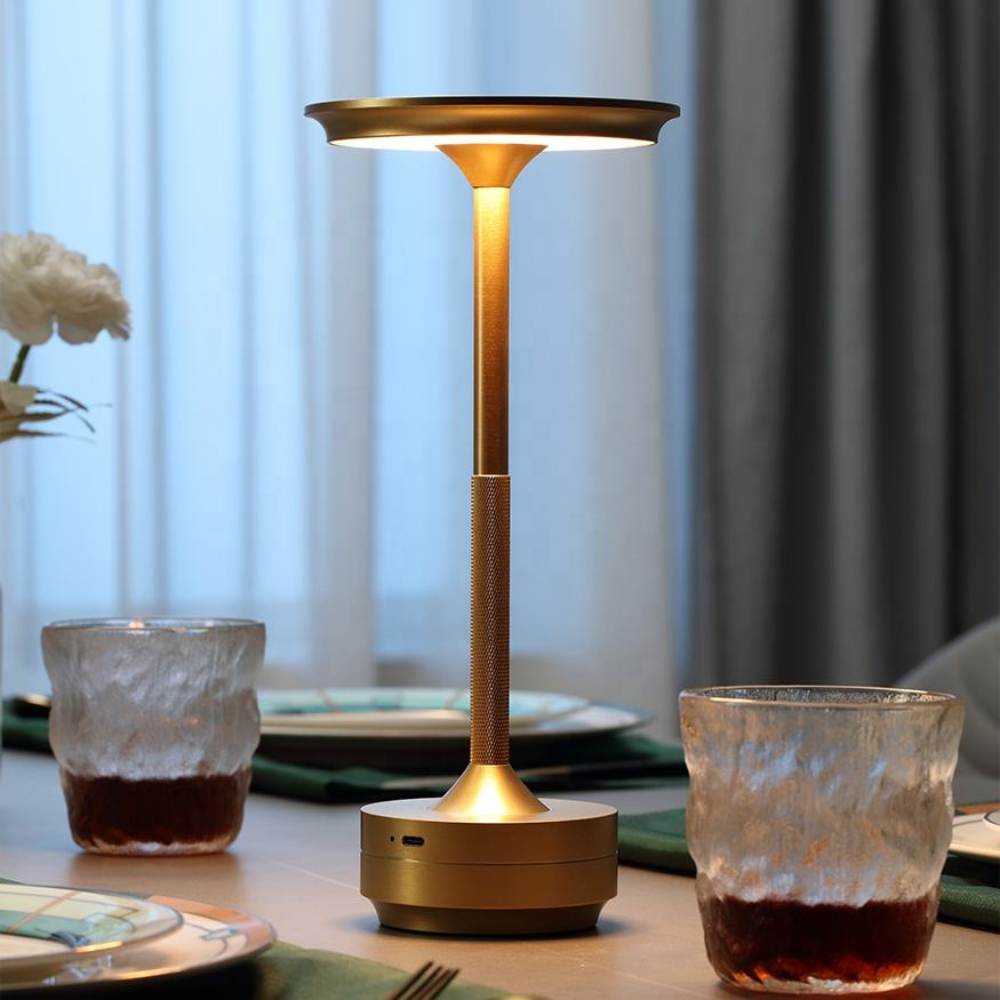 Luminária Parisian Glow – Elegância Parisiense com 3 Tons de Luz
