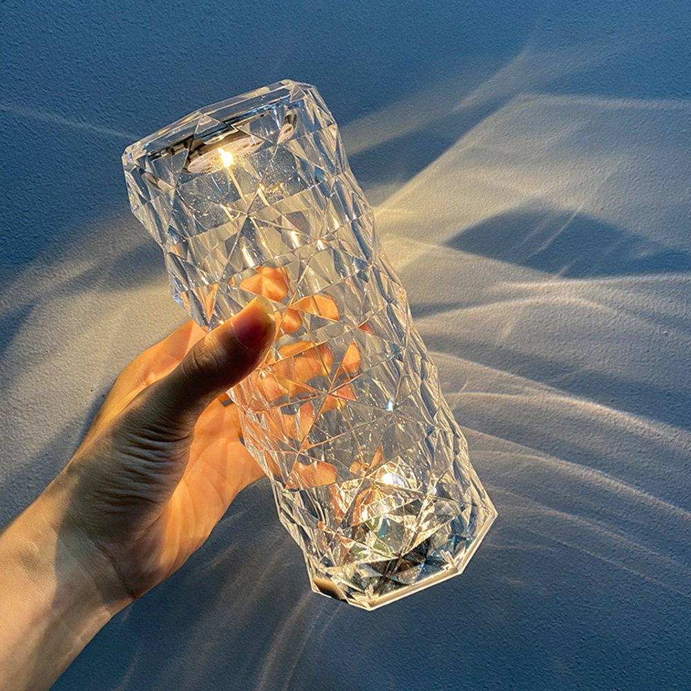 Luminária de Cristal com Padrão de Rosa – Touch USB com Projeção de Luz Diamante