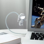 Luminária USB Astronauta Flexível – Luz de Mesa LED para Notebook e Computador