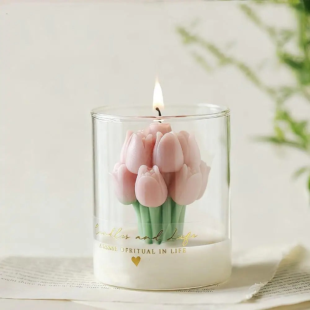 Vela Aromática de Tulipas em Cera de Soja – Buquê Artesanal em Redoma de Vidro