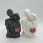 Estátua de Casal com Coração – Escultura de Abraço em Arte Moderna 3D