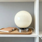 Luminária de Mesa Esfera Minimalista – Recarregável com Dimmer para Cabeceira