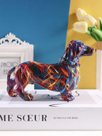 Escultura Decorativa Dachshund em Resina com Pintura Graffiti