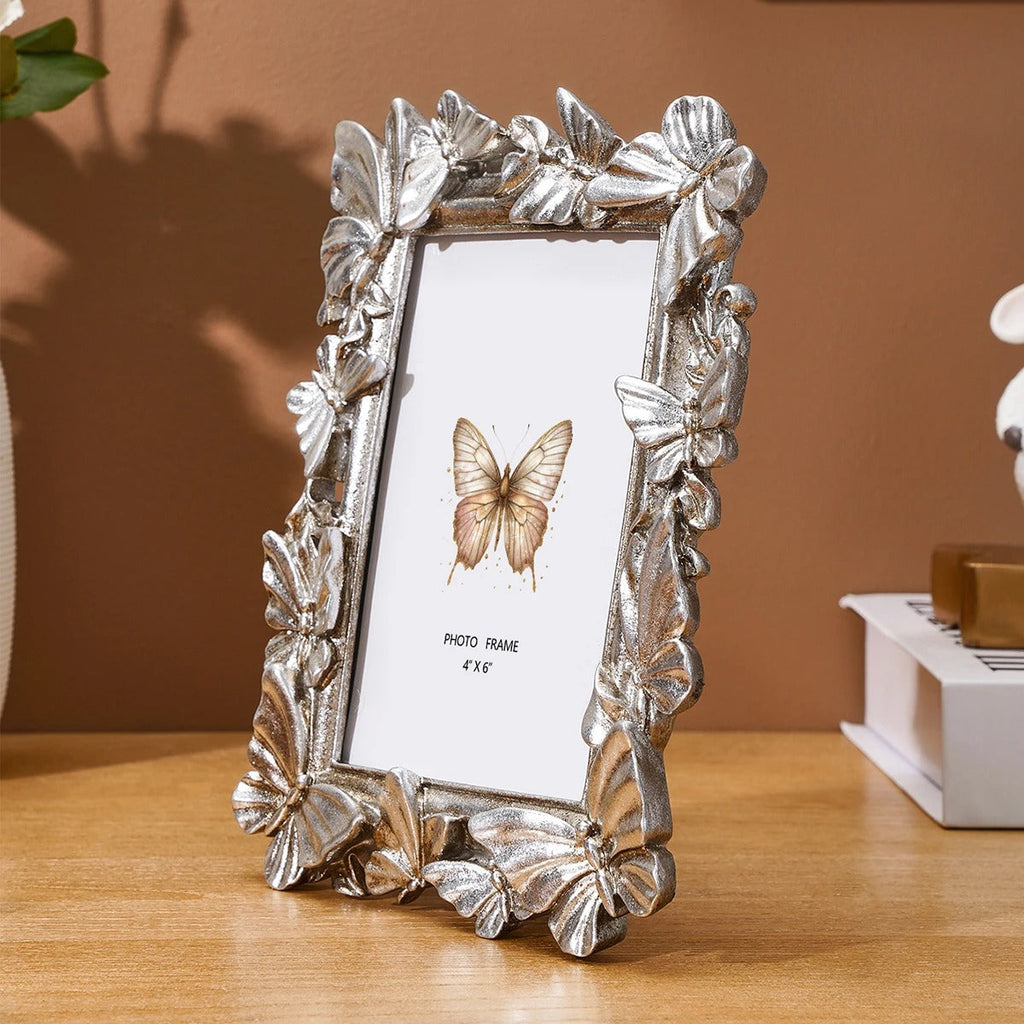 Moldura Decorativa 3D com Borboletas em Resina – Estilo Europeu Romântico