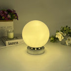 Luminária de Mesa Esfera Minimalista – Recarregável com Dimmer para Cabeceira